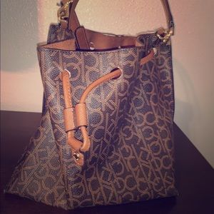 Calvin Klein cross body bucket purse and wallet!